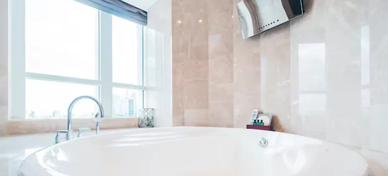 Bathroom Window Coverings in Miami, FL