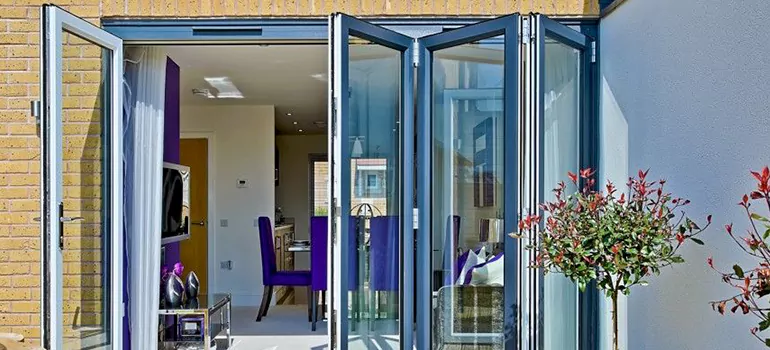 Bifold Door Repairs Near Me in Miami, FL