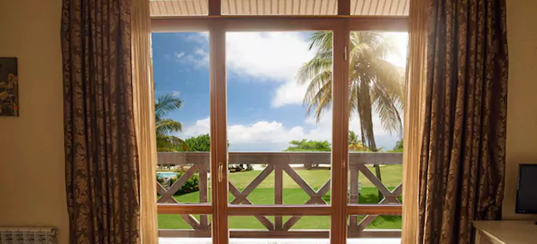 Residential Garden Window Enclosure Repair in Miami, FL
