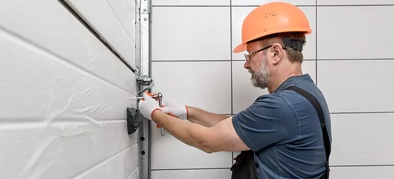Garage Door Repair in Miami