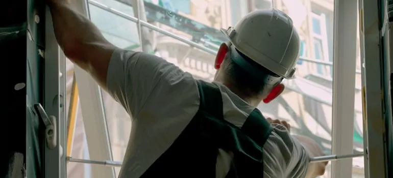 Install Exterior Storm Windows in Miami, FL