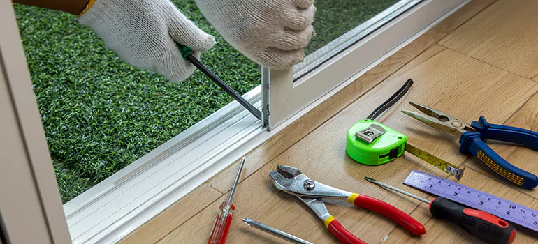 Window Hinge Repair in Miami, FL